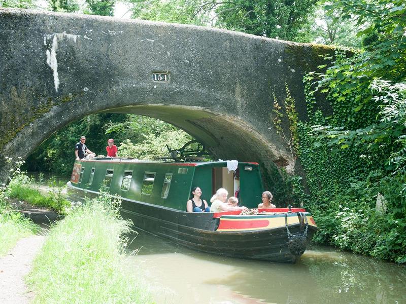 Berwyn boat image