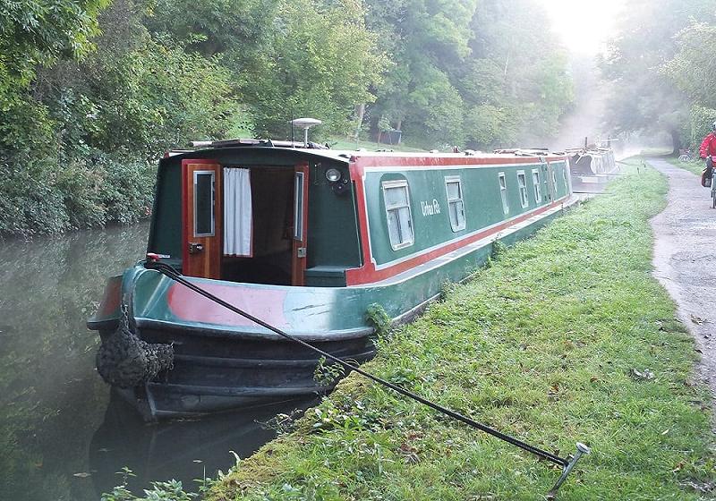 Urban Fox boat image