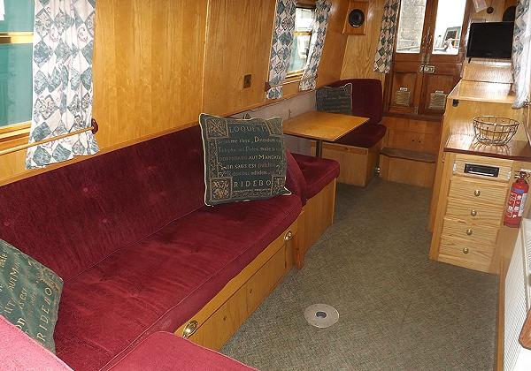 Foxglacier boat image