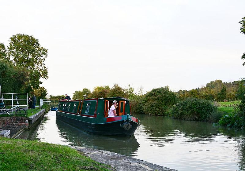 Lazy Fox boat image