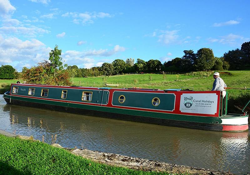 Flying Fox boat image