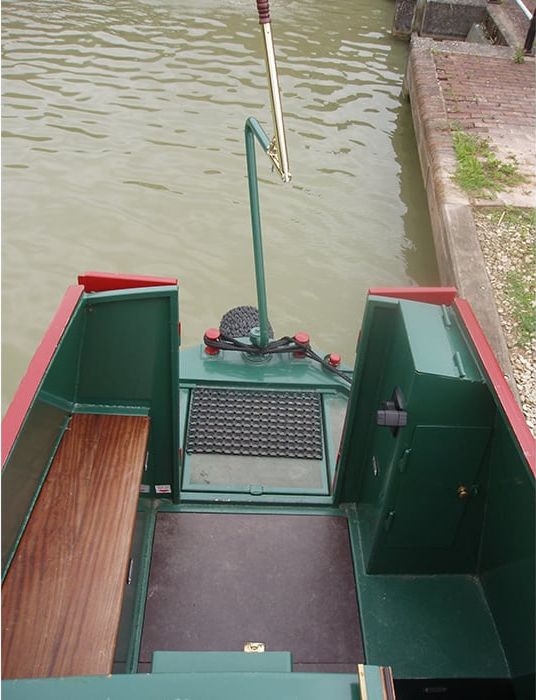 Arctic Fox boat image