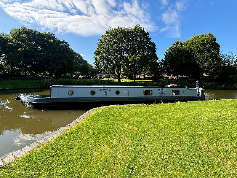 Sunflower - Serial Hybrid with Electric Drive boat image