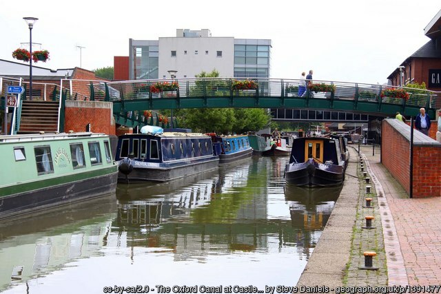 The Oxford Canal at Castle Quay in Banbury